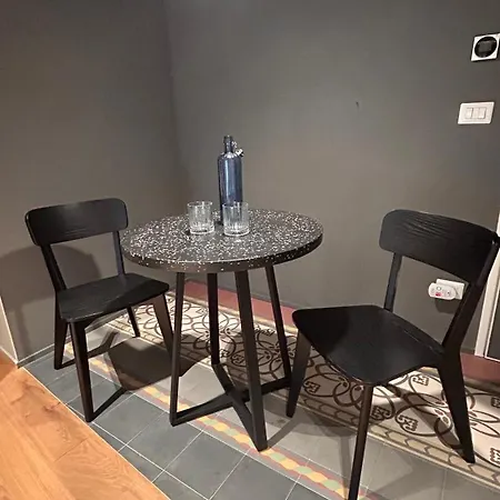 Konukevi Berht - Al Centro Di 4*