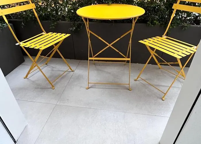 Berht - Al Centro Di Konukevi Katanya