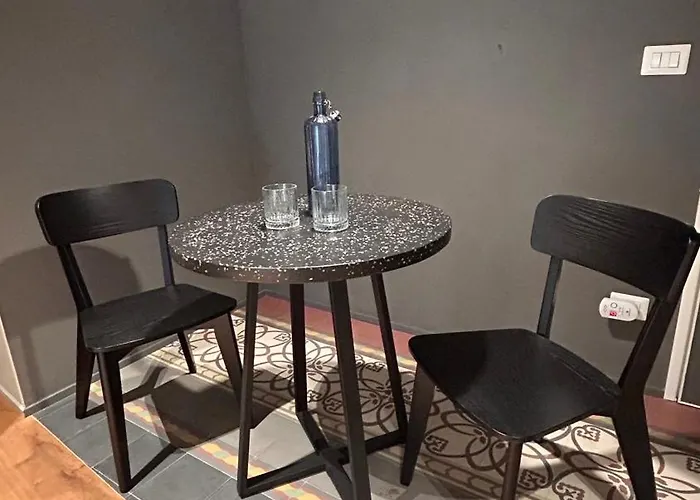 Konukevi Berht - Al Centro Di 4*